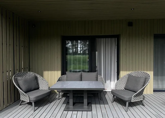 Atostogu Namai Mudu - Takas I Jura 2, Kunigiskiai פלאנגה